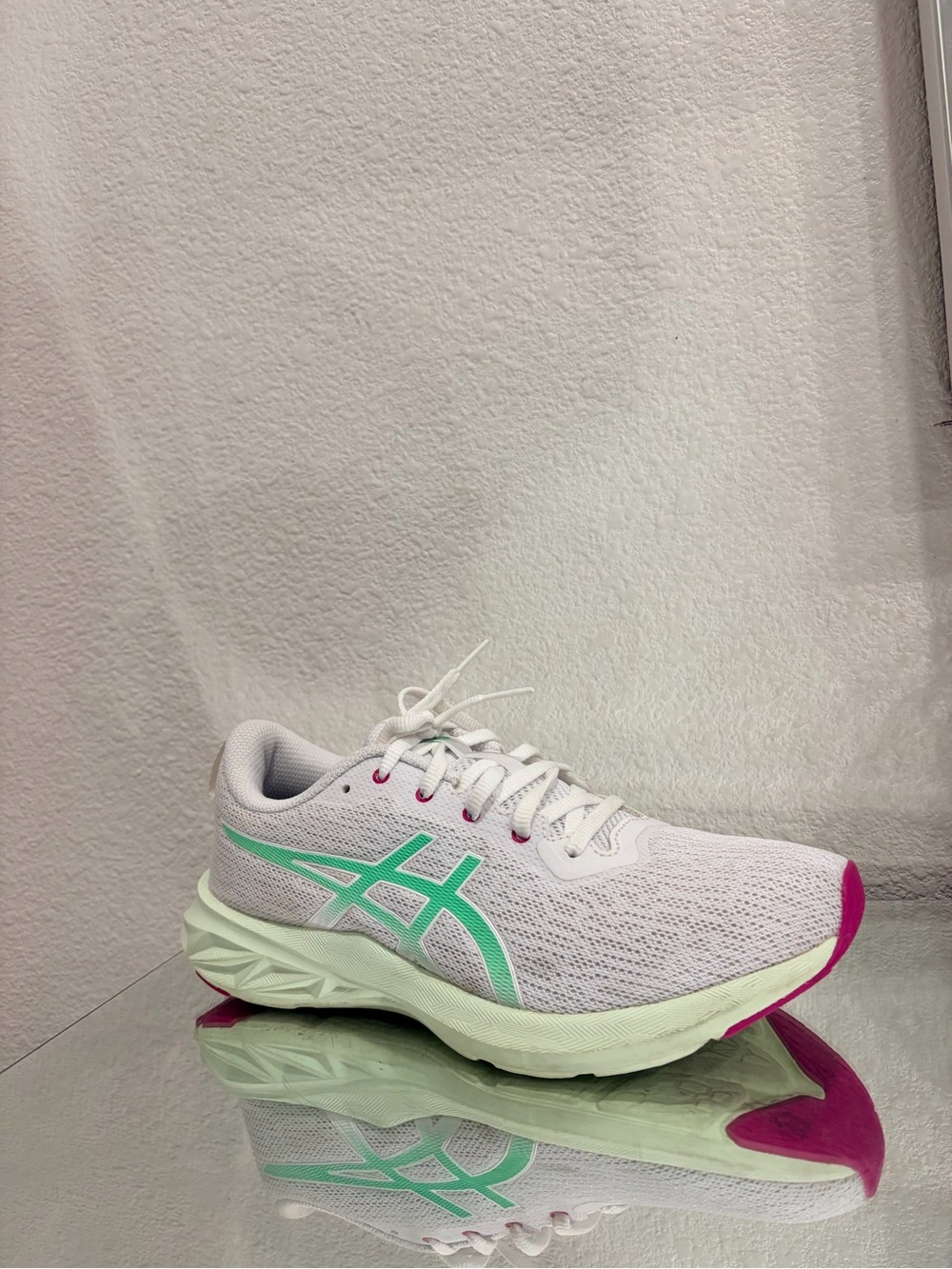ASICS Womens White Mesh Running Shoes with Mint and Pink Accents - Picture 3 of 4